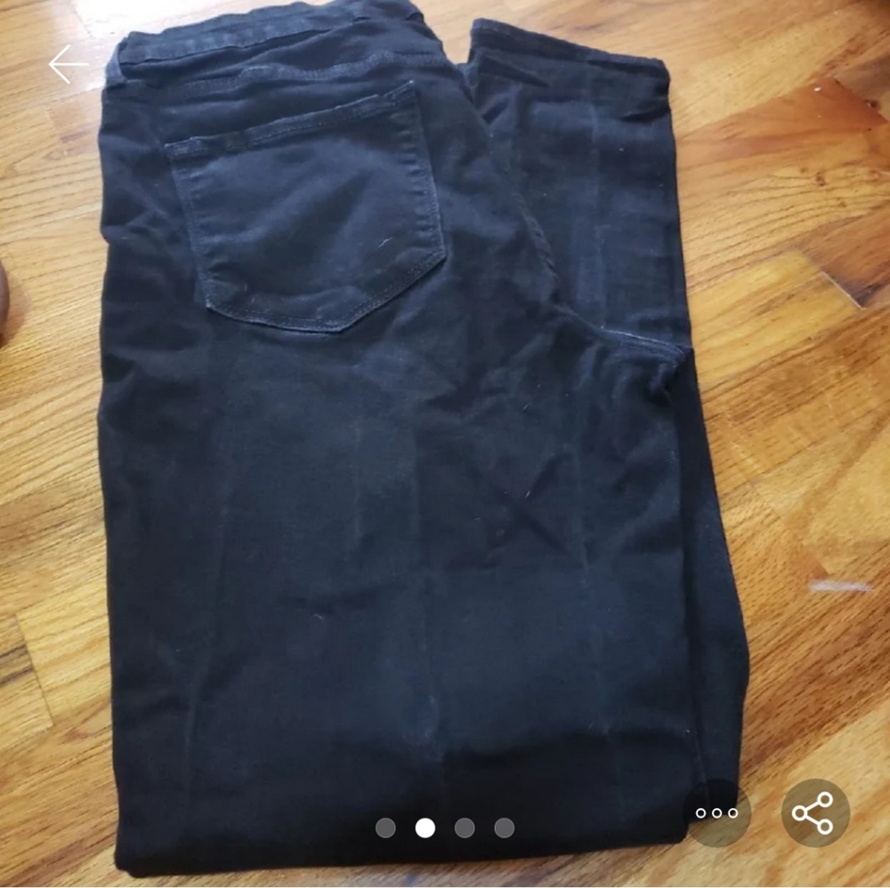Jeans - Picture 2 of 4
